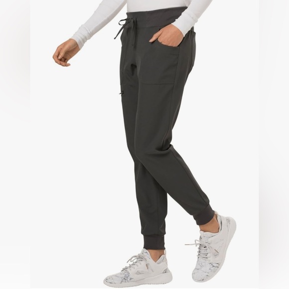 Heart Soul Jogger Scrub Set - Picture 5 of 11